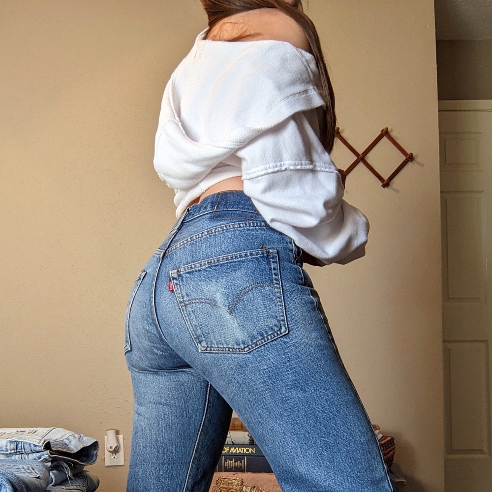 COPY Levi's RARE Redline Selvedge 501 Vintage Straight Leg Jeans Medium Wash